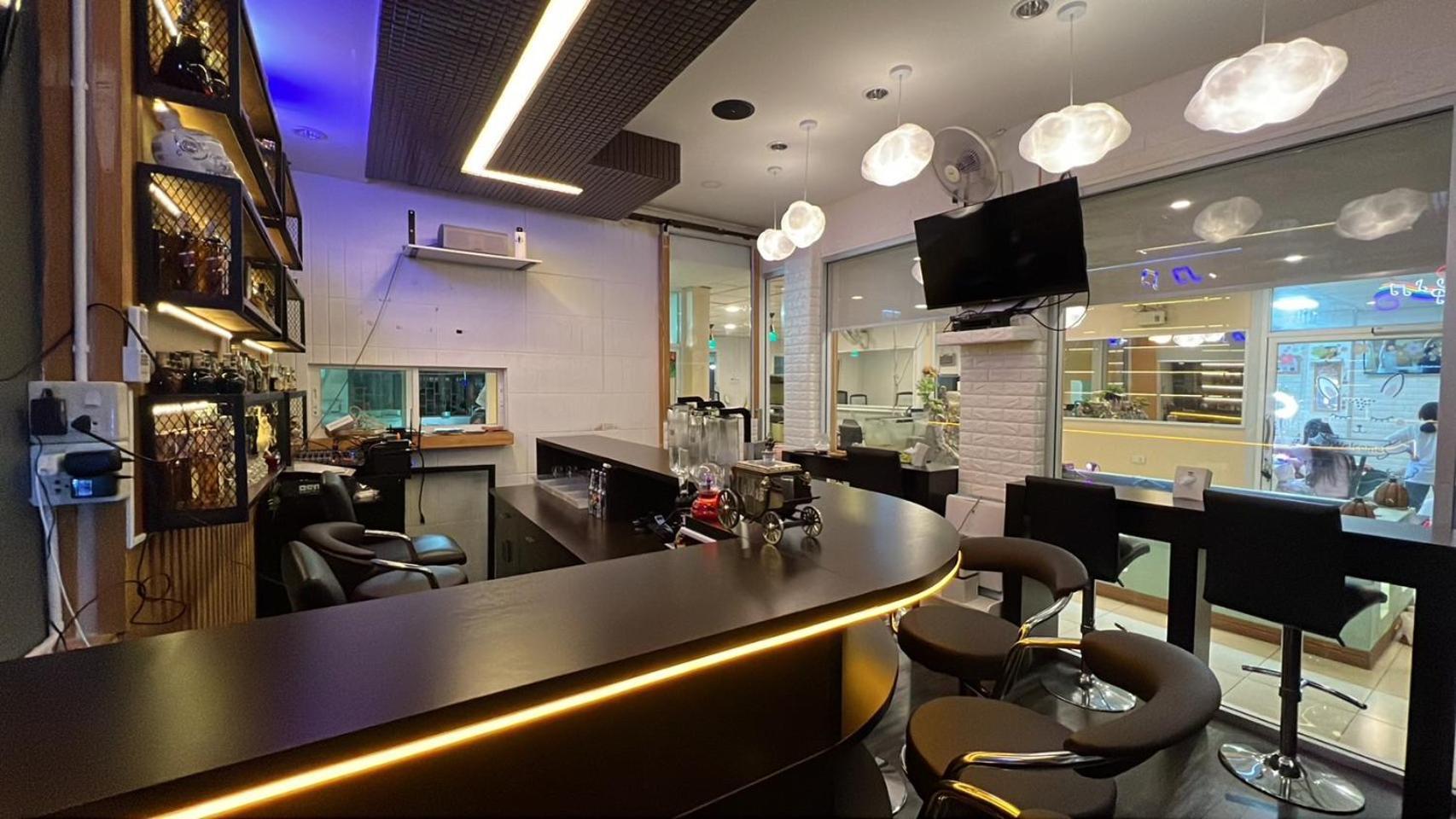 Alongkorn Hotel By Sb Samut Songkhram Exterior foto